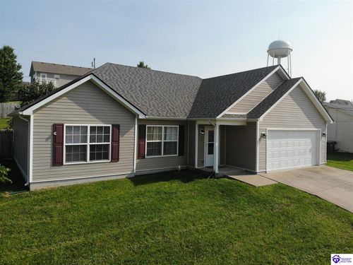 100 Derbyshire Ct, Radcliff, KY, 40160-8606 | Card Image