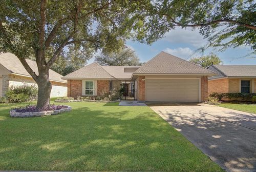 14323 Whitecross Dr, Houston, TX, 77083-6152 | Card Image