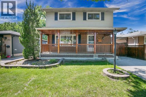 3964 Whitney Ave, Windsor, ON, N9C2C6 | Card Image