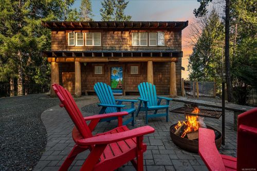 2376 Shady Lane, Qualicum Beach, BC, V9K2L7 | Card Image
