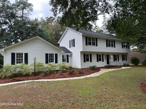 423 Lee St, Greenville, NC, 27858-8658 | Card Image