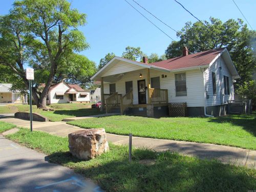 2022 N Magnolia St, North Little Rock, AR, 72114-2942 | Card Image