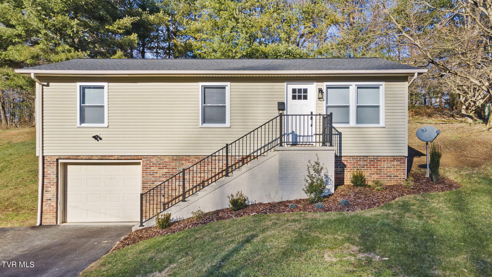 Bowman Ave, Jonesborough, TN 37659