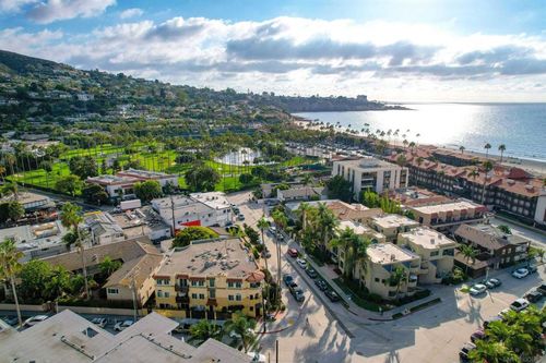 101-8121 Camino Del Sol, La Jolla, CA, 92037 | Card Image