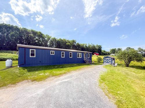 284 Cross Rd, Bradford, VT, 05033-5802 | Card Image