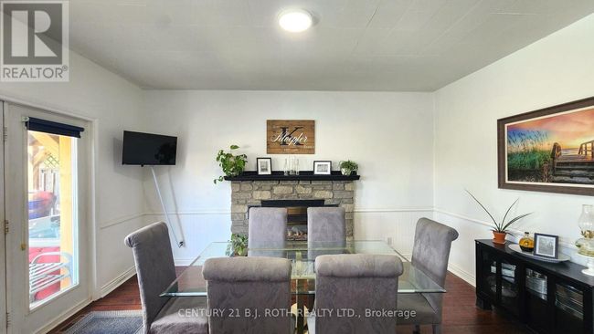 1252 Shore Acres Dr, House other with 4 bedrooms, 3 bathrooms and 12 parking in Gilford ON | Image 6