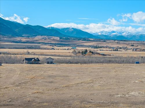 32 Red Lodge Creek Rd, Red Lodge, MT, 59068-9422 | Card Image
