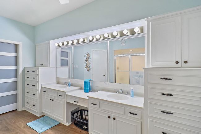 3902 Savell Dr, House other with 4 bedrooms, 4 bathrooms and 3 parking in Baytown TX | Image 13