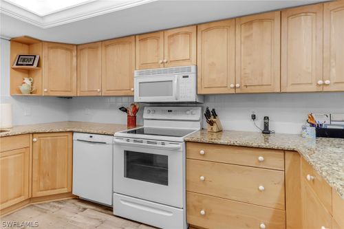 apt-2e-4396 Bowsprit Ct, FORT MYERS, FL, 33919-4708 | Card Image