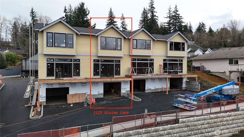 1109 Divine Ln, Bellingham, WA, 98229-2153 | Card Image