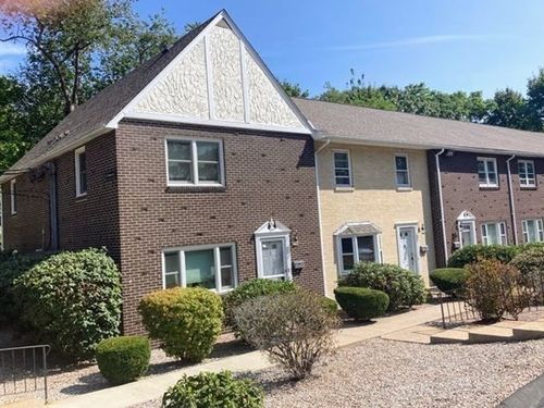 apt-3-55 Tinson Rd, Quincy, MA, 02169-4839 | Card Image