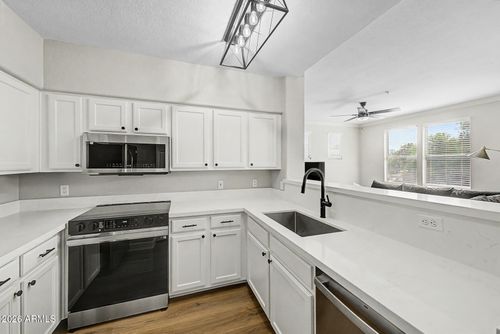 2207-20100 N 78th Pl, Scottsdale, AZ, 85255-3800 | Card Image