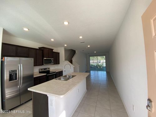 8319 Zenith Cir, JACKSONVILLE, FL, 32256-8655 | Card Image