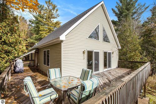 11241 Somers Ln, Honor, MI, 49640 | Card Image