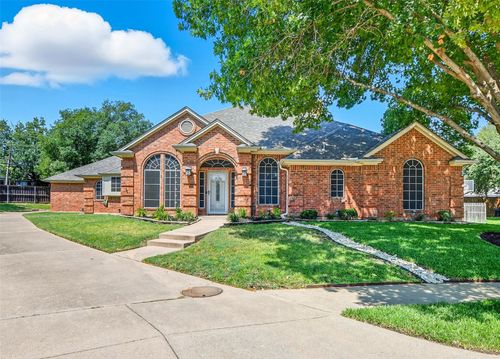 1601 Warwickshire Ct W, Bedford, TX, 76021-4629 | Card Image
