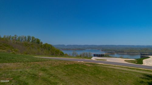 2251 Windswept Way, Morristown, TN, 37814-5321 | Card Image