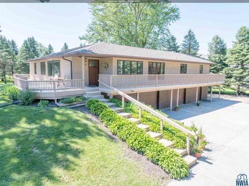 308 Whittier St, Whiting, IA, 51063-7752 | Card Image