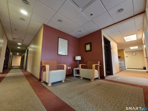 3-575 Main Street, Middletown, CT, 06457 | Card Image