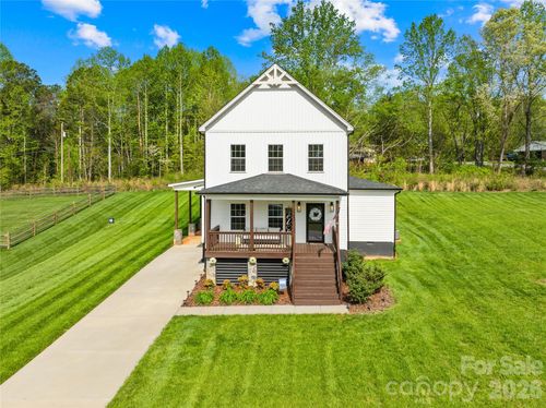 3240 Hoffman Acres St, Lincolnton, NC, 28092-9343 | Card Image