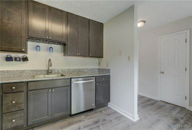 12255 Shore View Dr, Townhouse with 3 bedrooms, 4 bathrooms and null parking in Henrico VA | Image 11