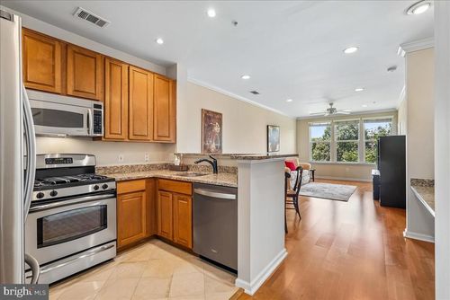 286-12000 Market St, RESTON, VA, 20190-5699 | Card Image