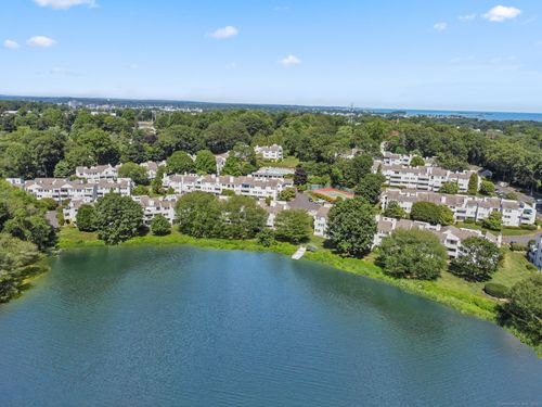 95-95 Rowayton Woods Dr, Norwalk, CT, 06854-3909 | Card Image