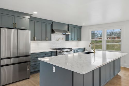 4080 Hunters Point Pike, Lebanon, TN, 37087-1170 | Card Image