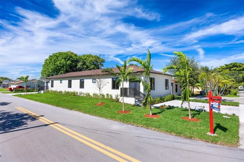 601 Nw 3rd Ave, Hallandale Beach, FL, 33009-3351 | Card Image