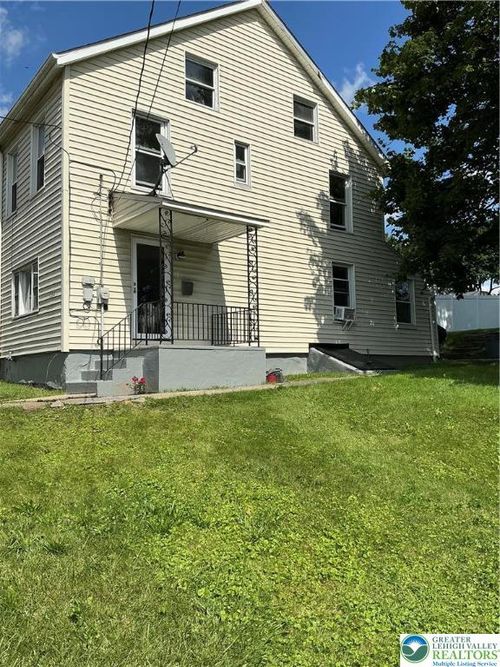 329 Race St, CATASAUQUA, PA, 18032-1916 | Card Image