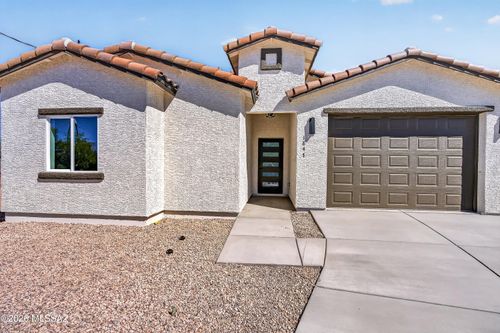 1792 Salvador Court, Rio Rico, AZ, 85648 | Card Image