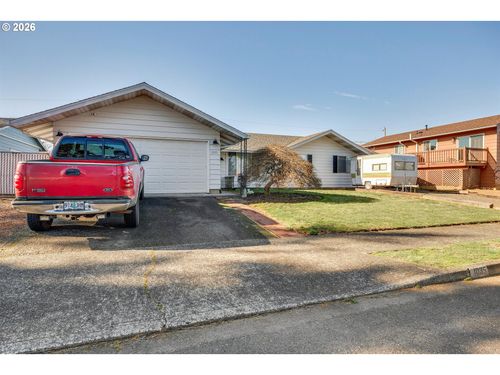 1035 Se 225th Ave, Gresham, OR, 97030-2615 | Card Image