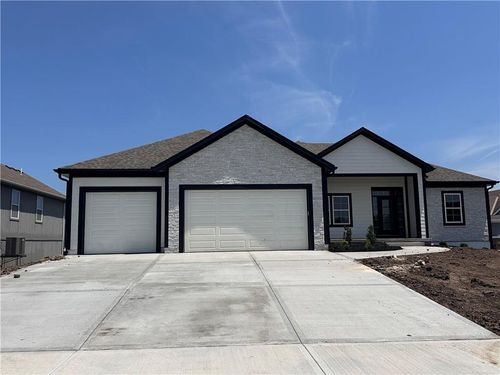 2211 Prairie Creek Dr, Kearney, MO, 64060-7632 | Card Image