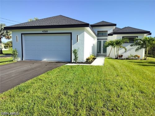 4369 54th Ave Ne, Naples, FL, 34120-1504 | Card Image