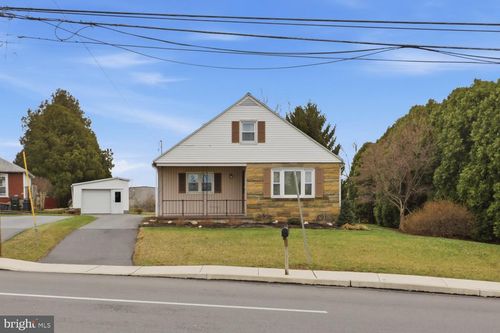 10 Bethany Rd, EPHRATA, PA, 17522-2416 | Card Image