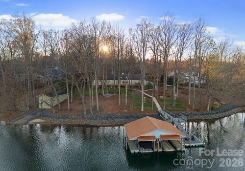 19709 Stough Farm Rd, Cornelius, NC, 28031-7525 | Card Image