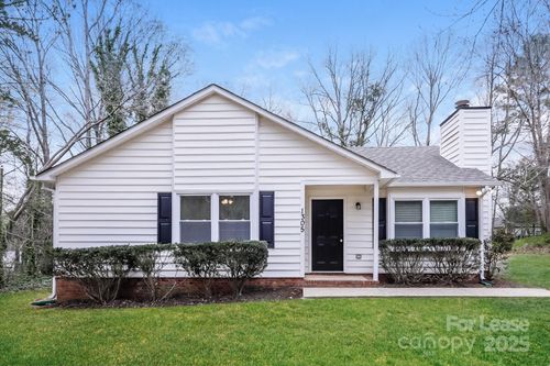 1305 Sharon Dr, Waxhaw, NC, 28173-8880 | Card Image