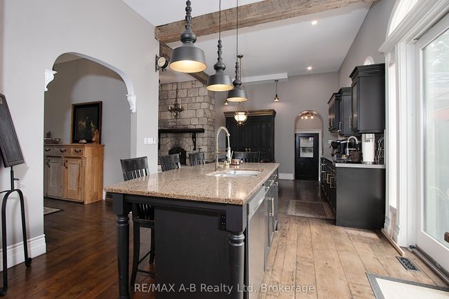 12096 Gale Rd, House other with 5 bedrooms, 4 bathrooms and 10 parking in Middlesex Centre ON | Image 11