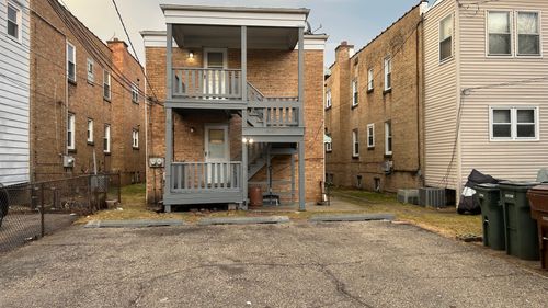 9010 Bronx Ave, Skokie, IL, 60077-1701 | Card Image