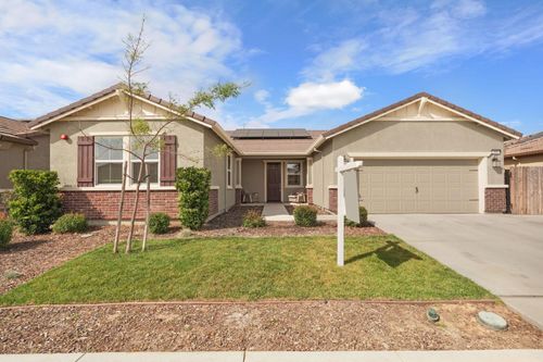 691 Lippi St, Galt, CA, 95632-2195 | Card Image