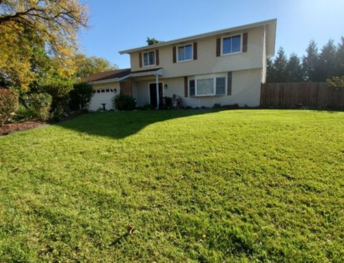 430 Shagbark Ln, Lindenhurst, IL, 60046-7037 | Card Image