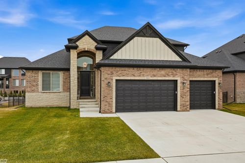 19805 Joy Dr, Macomb, MI, 48042-3715 | Card Image