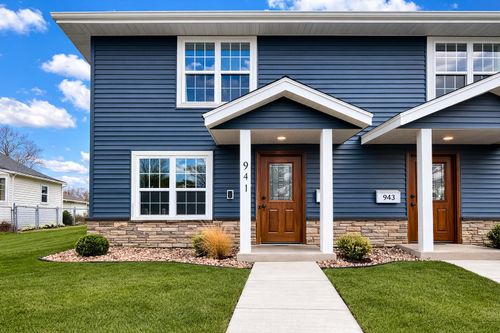 941 Hood St, La Crosse, WI, 54601-5562 | Card Image