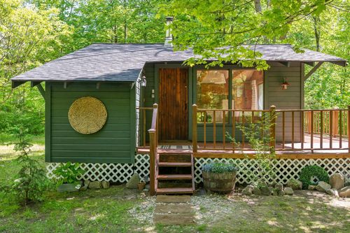 114 Lower Notch Rd, Bristol, VT, 05443-5215 | Card Image