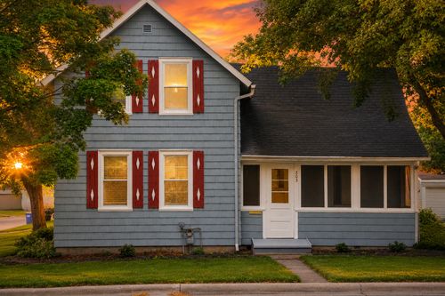 303 Willow St, Faribault, MN, 55021-6244 | Card Image