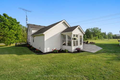 138 North St, Grafton, ON, K0K2G0 | Card Image