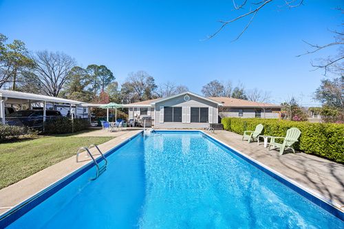 5855 Houston Ln, Crestview, FL, 32539-7158 | Card Image