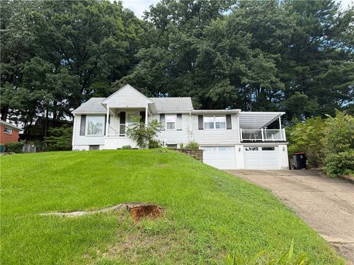 9 Cherokee Dr, Pittsburgh, PA, 15205-9749 | Card Image