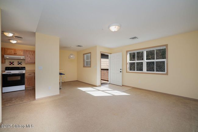 UNIT-403 - 420 Elk Creek Rd, Condo with 2 bedrooms, 1 bathrooms and null parking in Cannon Beach OR | Image 5