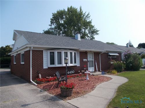 4450 Thackeray Road, Maumee, OH, 43537 | Card Image