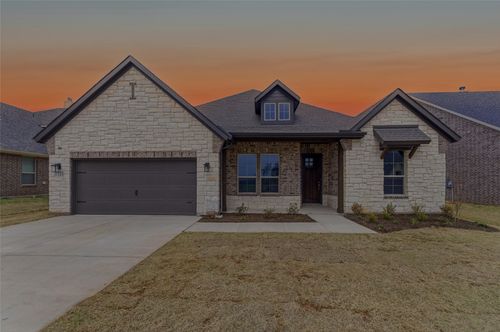 1121 Trinity Dr, Springtown, TX, 76082-6126 | Card Image